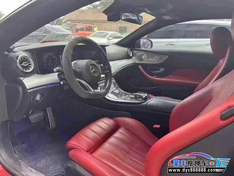 17年奔驰E轿车抵押车出售