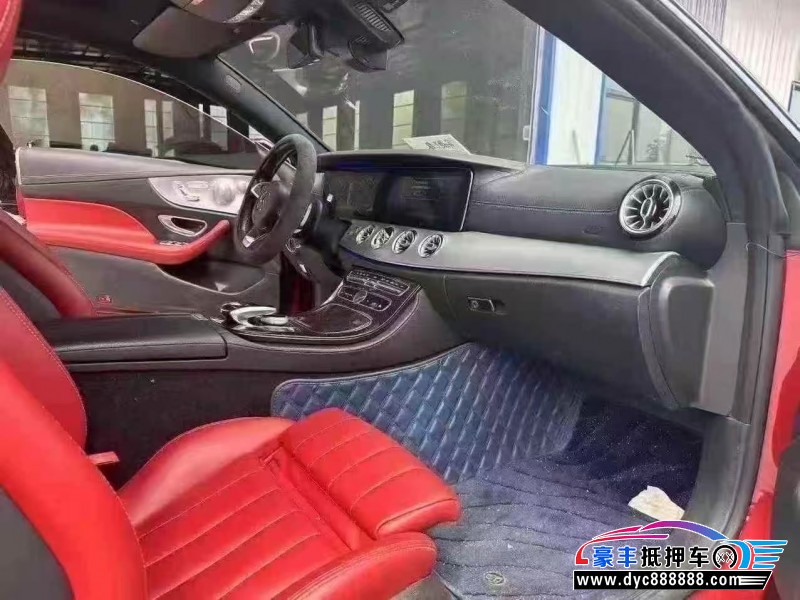 17年奔驰E轿车抵押车出售