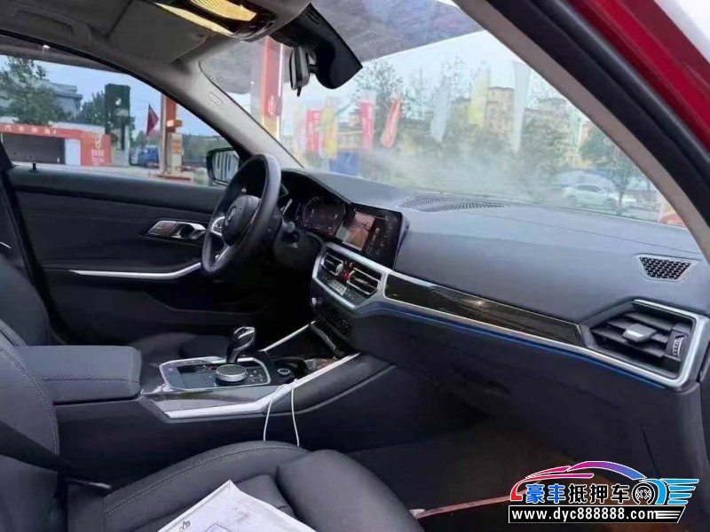 21年宝马3系轿车抵押车出售