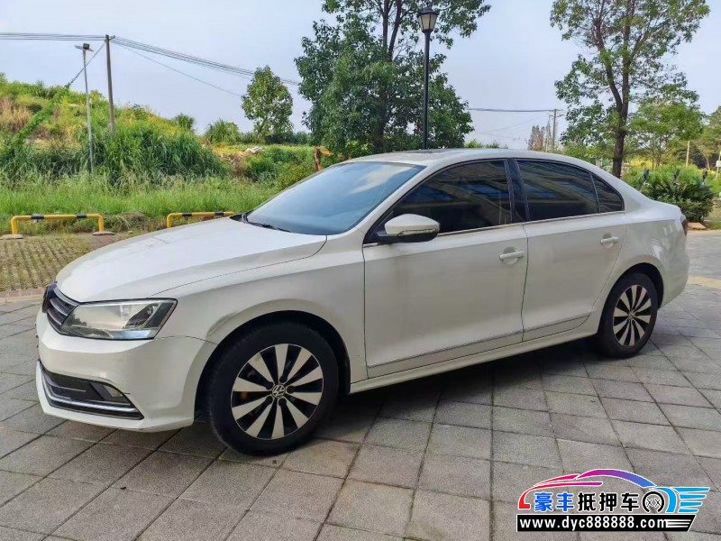 18年大众速腾轿车抵押车出售