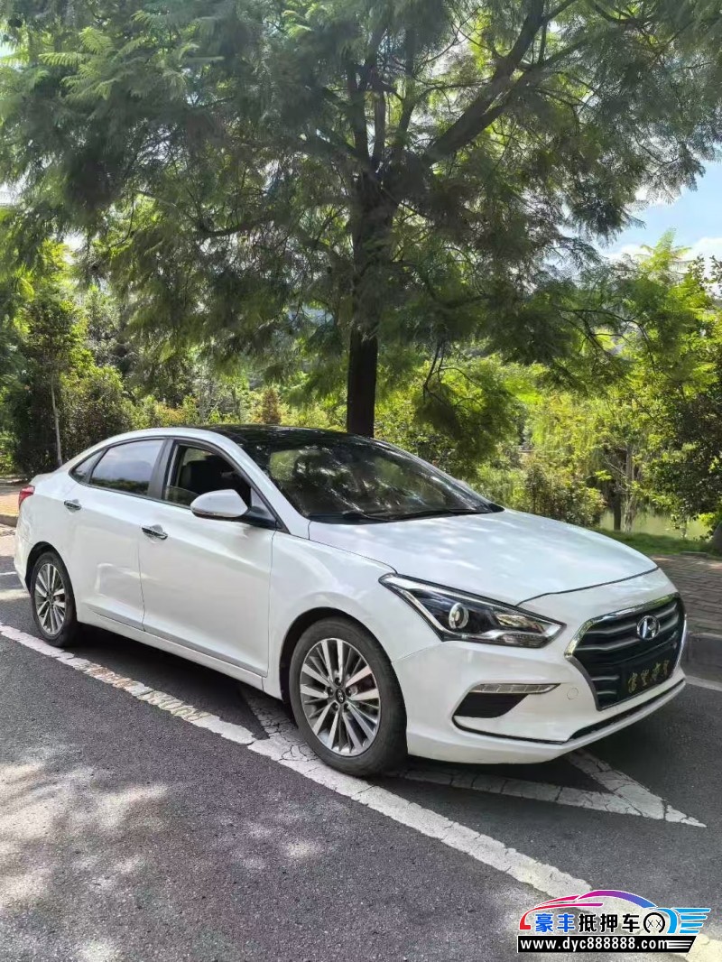 18年现代名图轿车抵押车出售