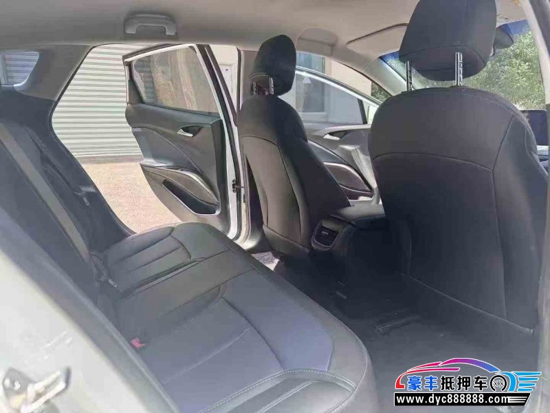 23年别克微蓝轿车抵押车出售