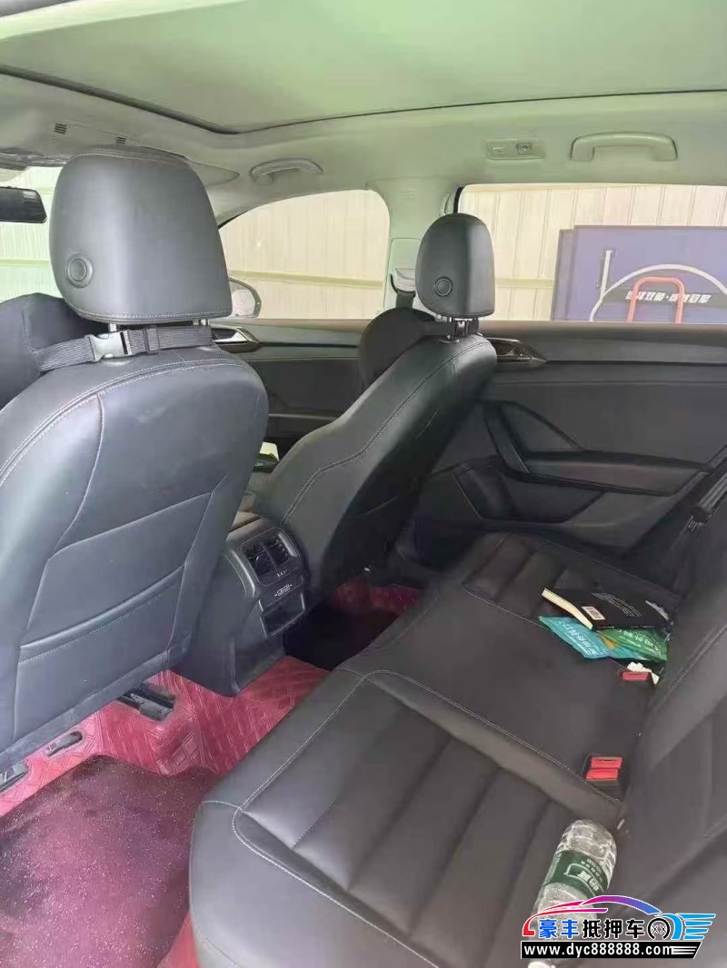 19年大众途岳轿车抵押车出售