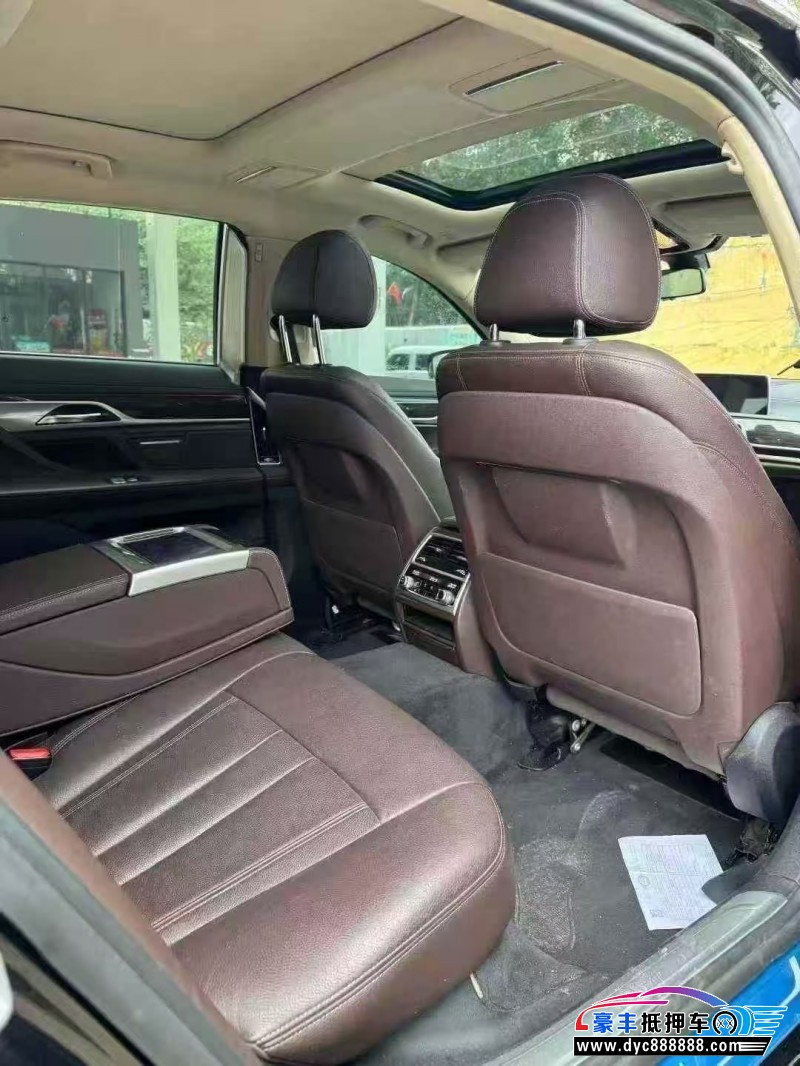 19年宝马7系轿车抵押车出售