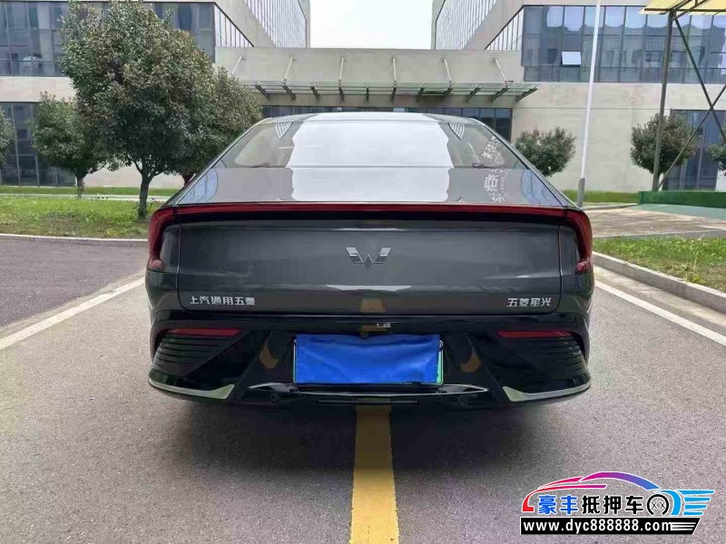 24年五菱星光轿车抵押车出售