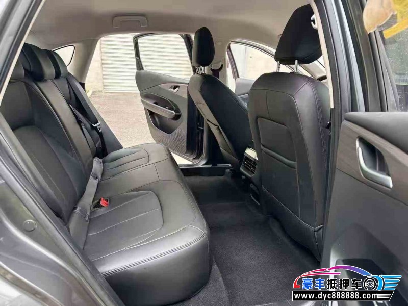 24年五菱星光轿车抵押车出售