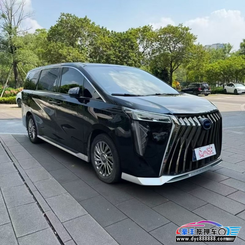 23年传祺M8轿车抵押车出售