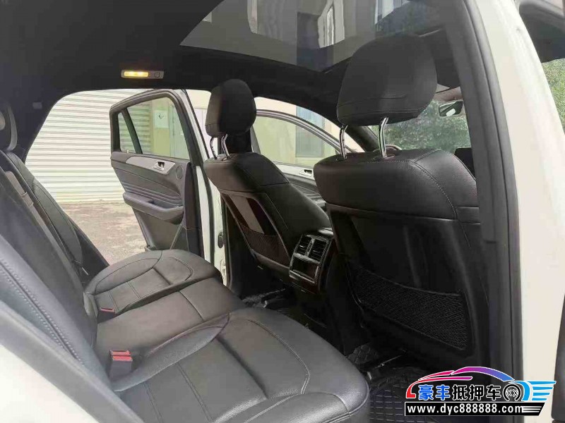 19年奔驰GLE轿车抵押车出售