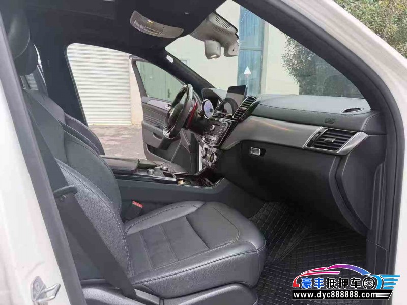 19年奔驰GLE轿车抵押车出售