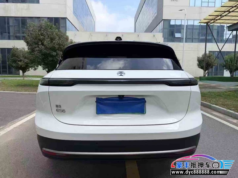 24年蔚来ES6轿车抵押车出售