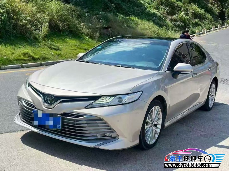 18年丰田凯美瑞轿车抵押车出售