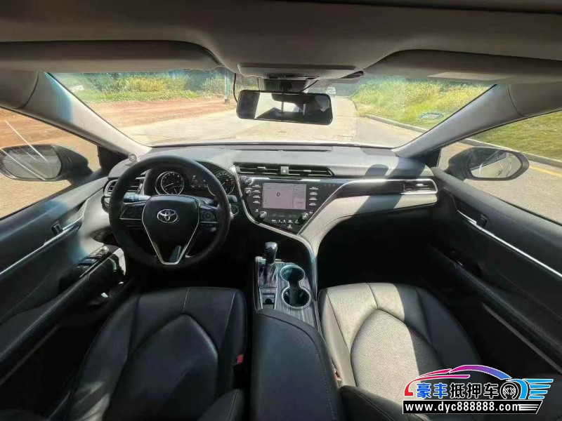 18年丰田凯美瑞轿车抵押车出售