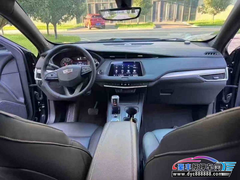 19年凯迪拉克XT4轿车抵押车出售