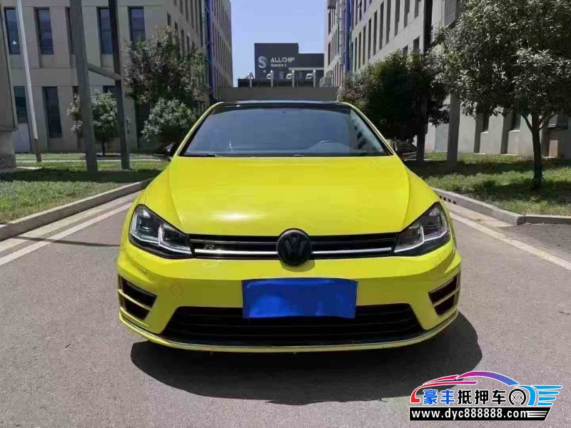 15年大众高尔夫轿车抵押车出售