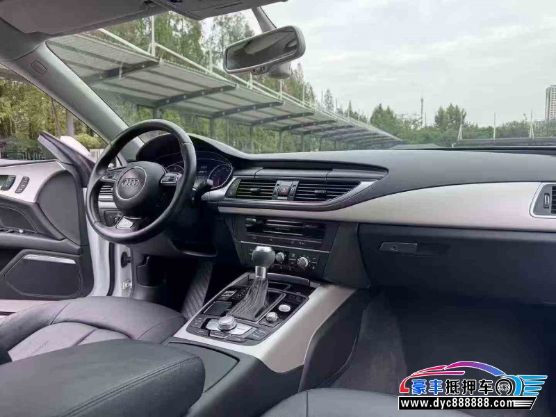 17年奥迪A7轿车抵押车出售