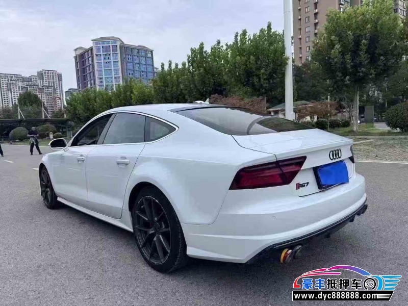 17年奥迪A7轿车抵押车出售