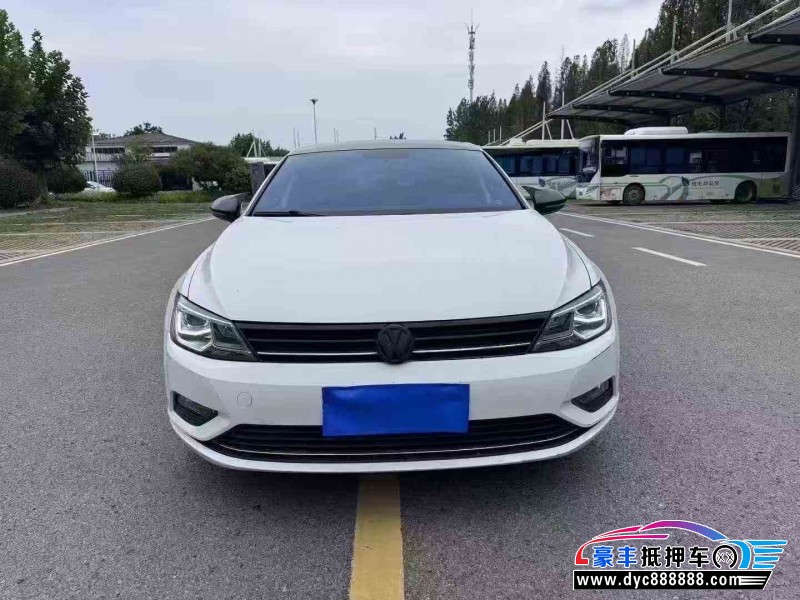 17年大众凌渡轿车抵押车出售