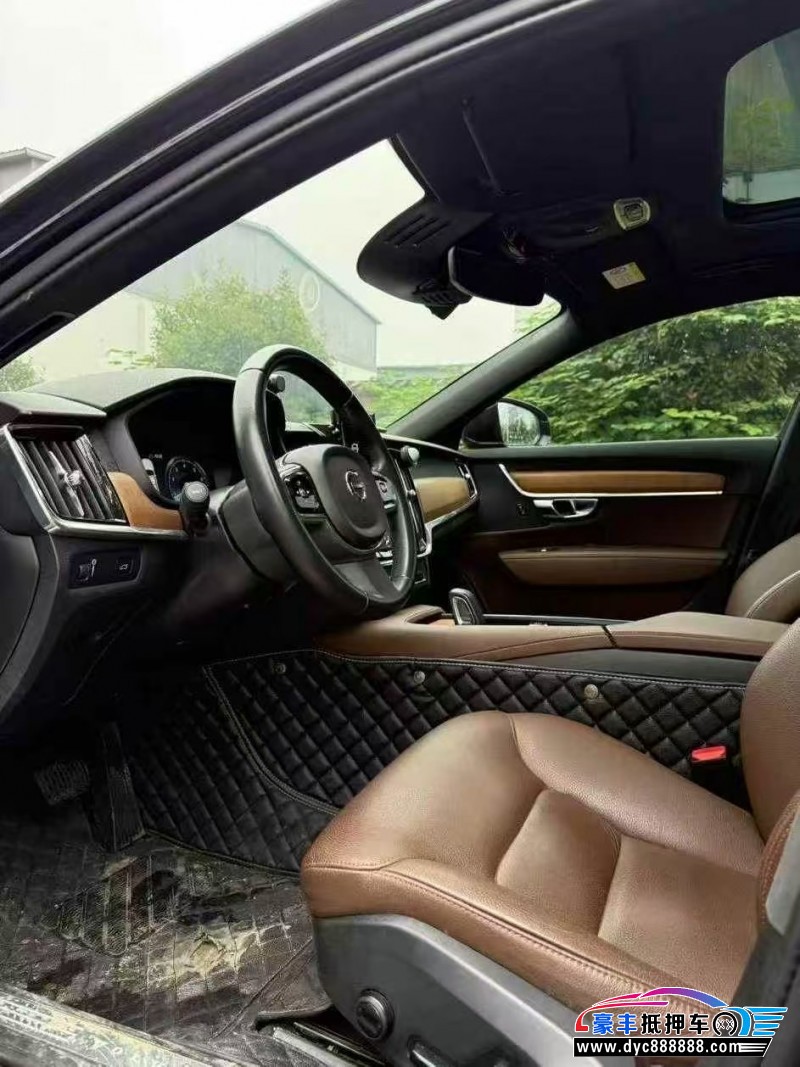 21年沃尔沃S90轿车抵押车出售