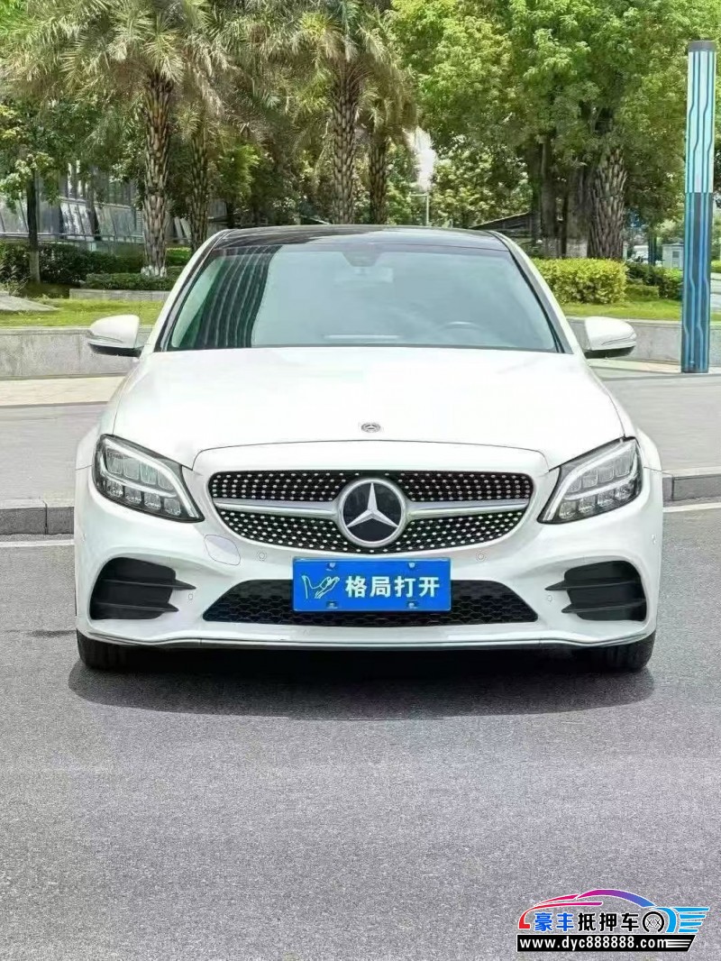19年奔驰C轿车抵押车出售