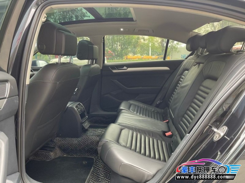 19年大众迈腾轿车抵押车出售