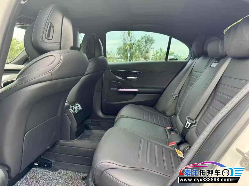 24年奔驰C轿车抵押车出售