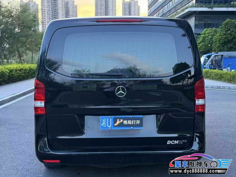 21年奔驰威霆轿车抵押车出售