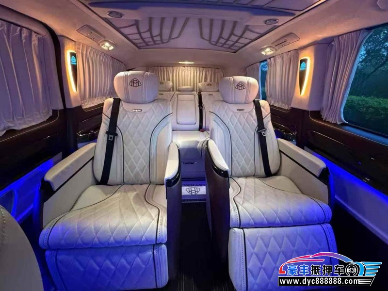 21年奔驰威霆轿车抵押车出售