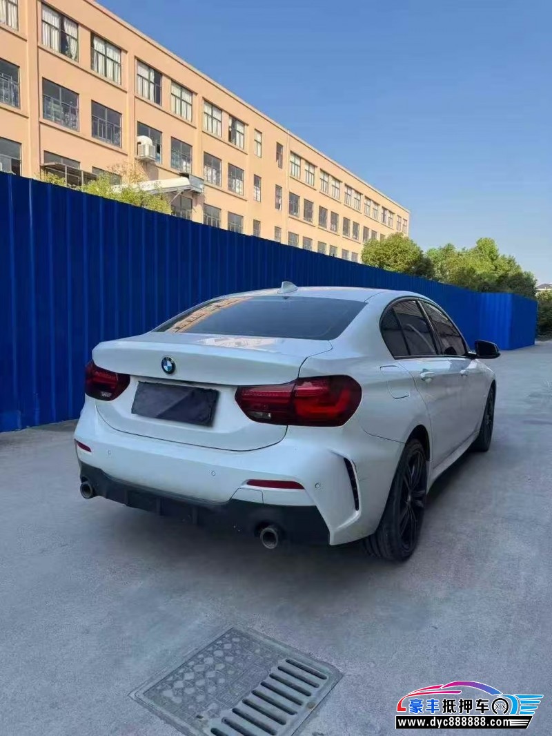 23年宝马1系轿车抵押车出售