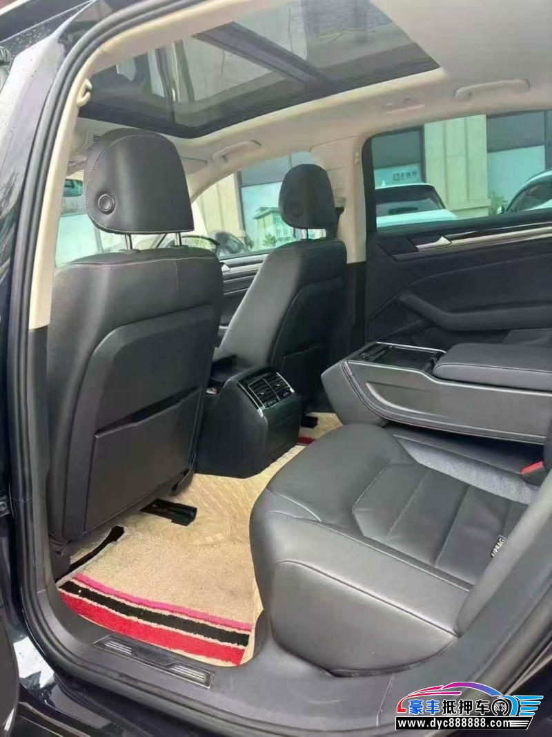 21年大众辉昂轿车抵押车出售