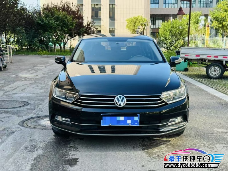 17年大众迈腾轿车抵押车出售