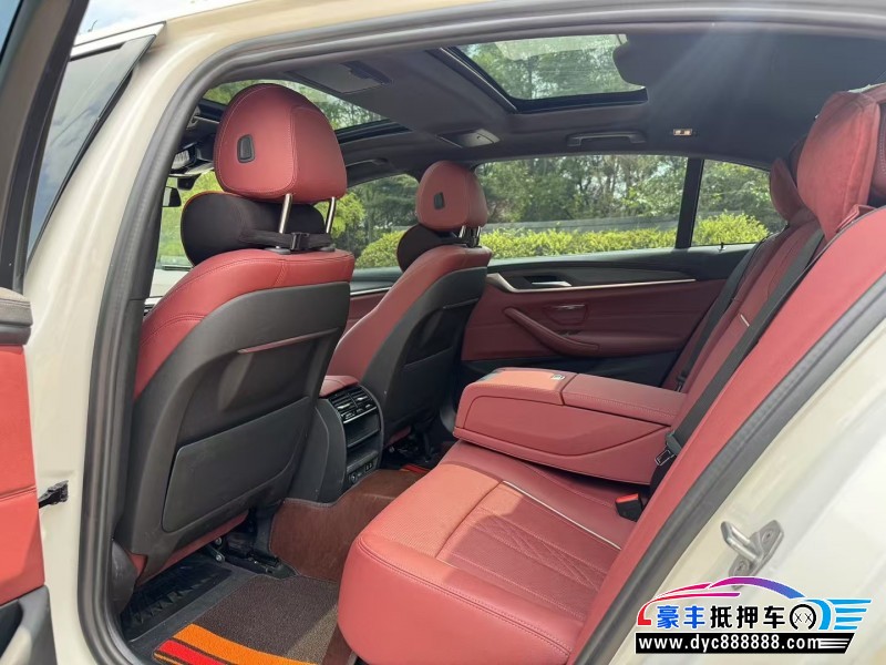 23年宝马5系轿车抵押车出售