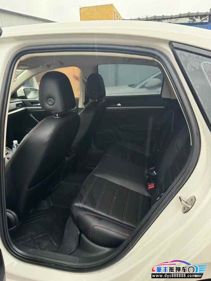 21年大众朗逸轿车抵押车出售