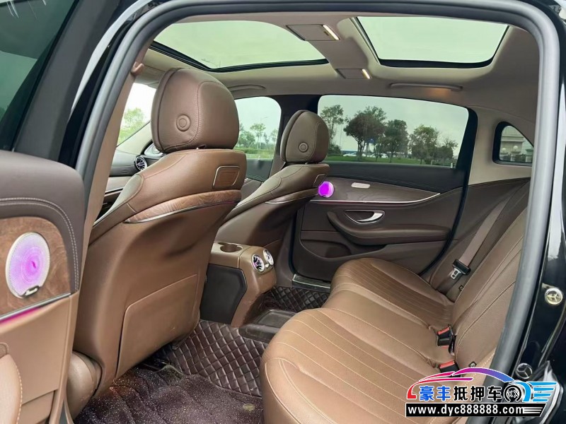 19年奔驰E轿车抵押车出售