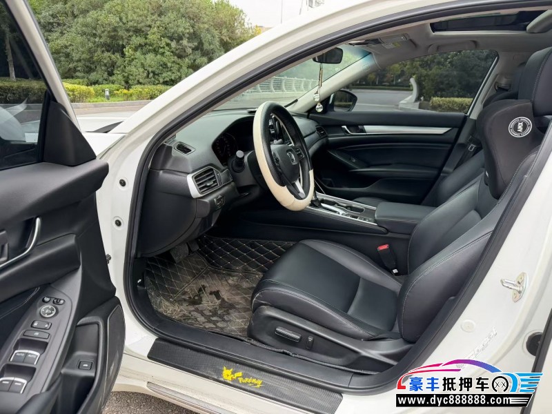 19年本田雅阁轿车抵押车出售