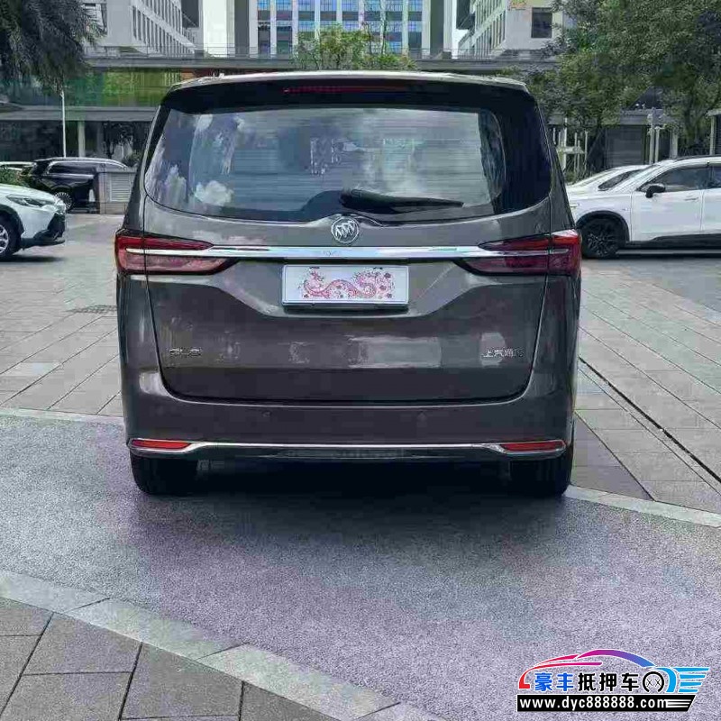 24年别克GL8轿车抵押车出售