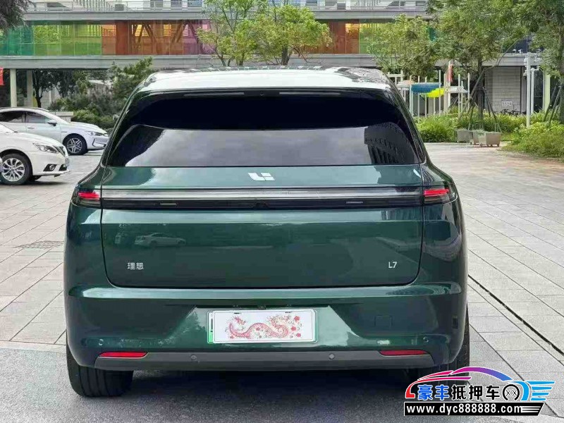 23年理想L7轿车抵押车出售