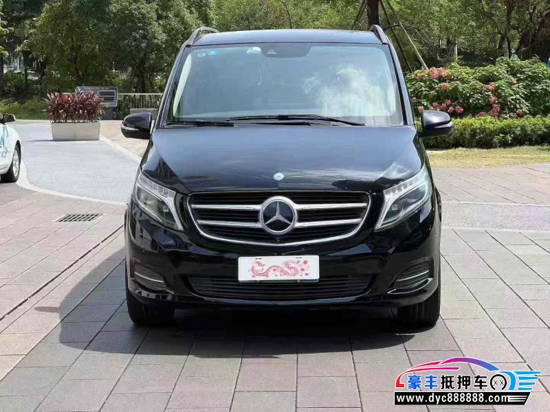 16年奔驰V轿车抵押车出售