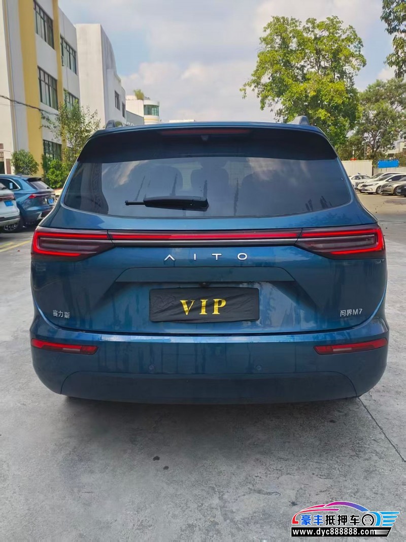 24年华为问界轿车抵押车出售