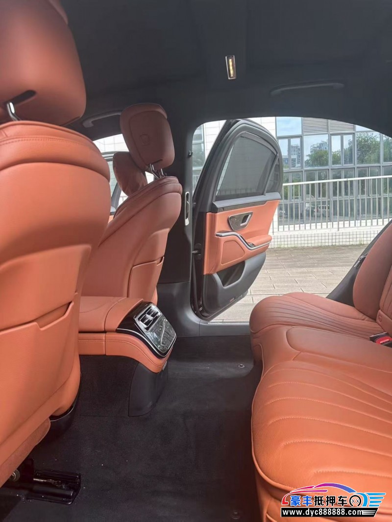 24年奔驰S轿车抵押车出售