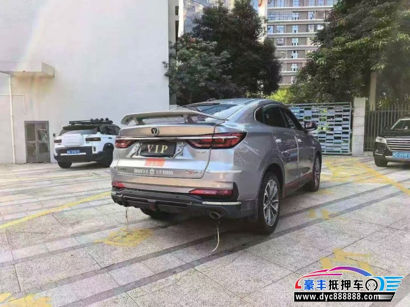 22年长安长安cs85轿车抵押车出售