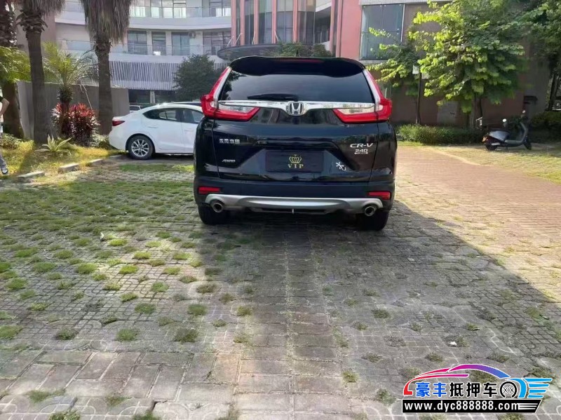 17年本田CR-V轿车抵押车出售