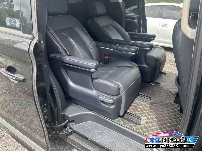 21年传祺M8轿车抵押车出售