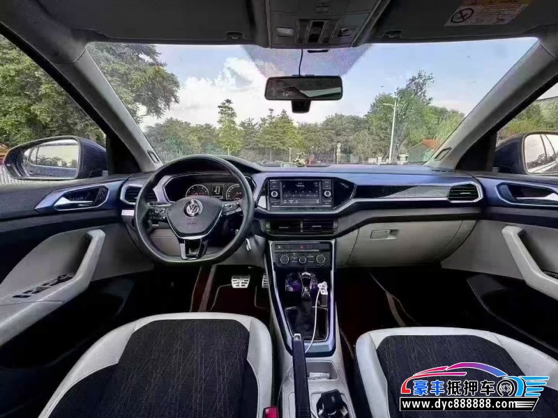 19年大众途凯轿车抵押车出售