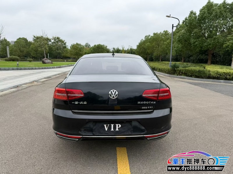 16年大众迈腾轿车抵押车出售