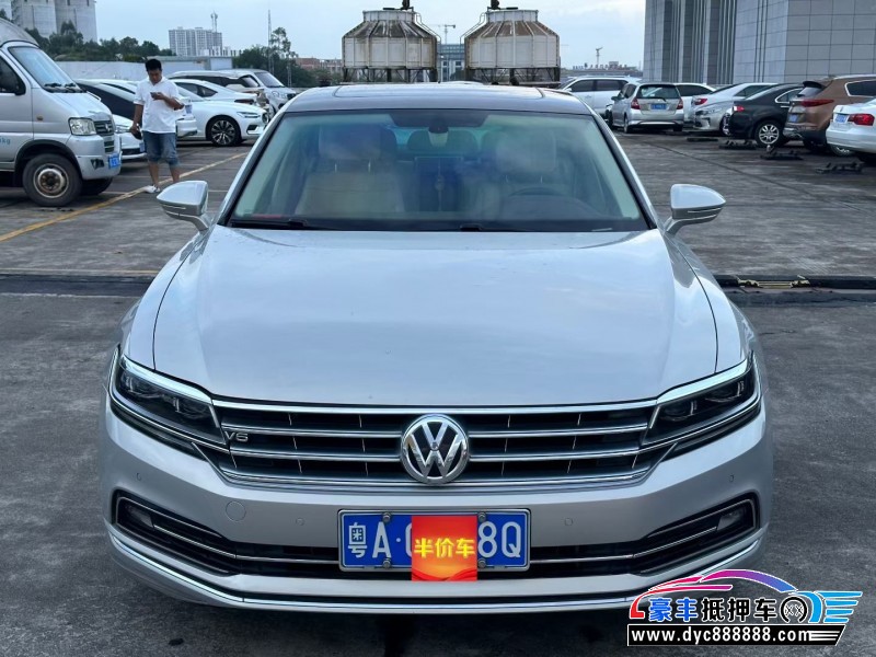 17年大众辉昂轿车抵押车出售