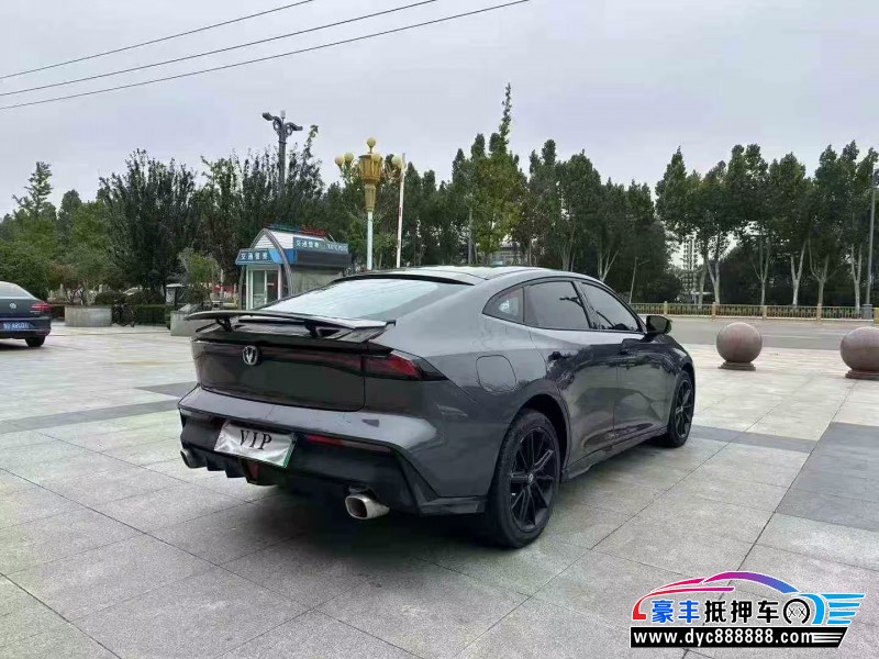 23年长安长安UNI轿车抵押车出售