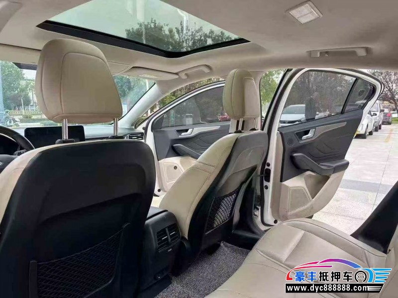 21年福特福克斯轿车抵押车出售