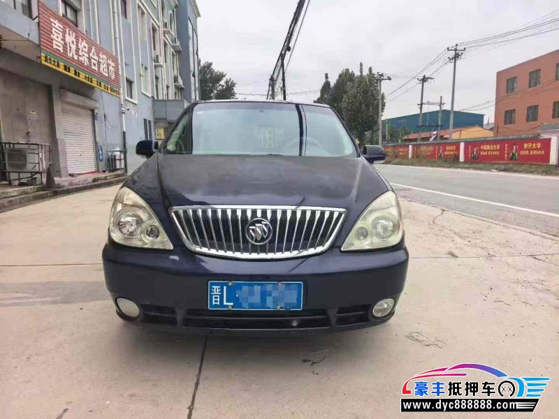 13年别克GL8轿车抵押车出售