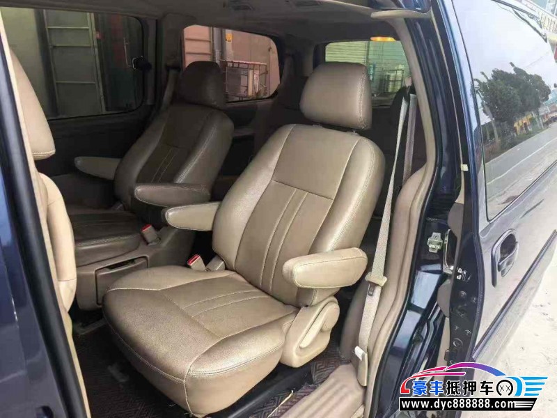 13年别克GL8轿车抵押车出售