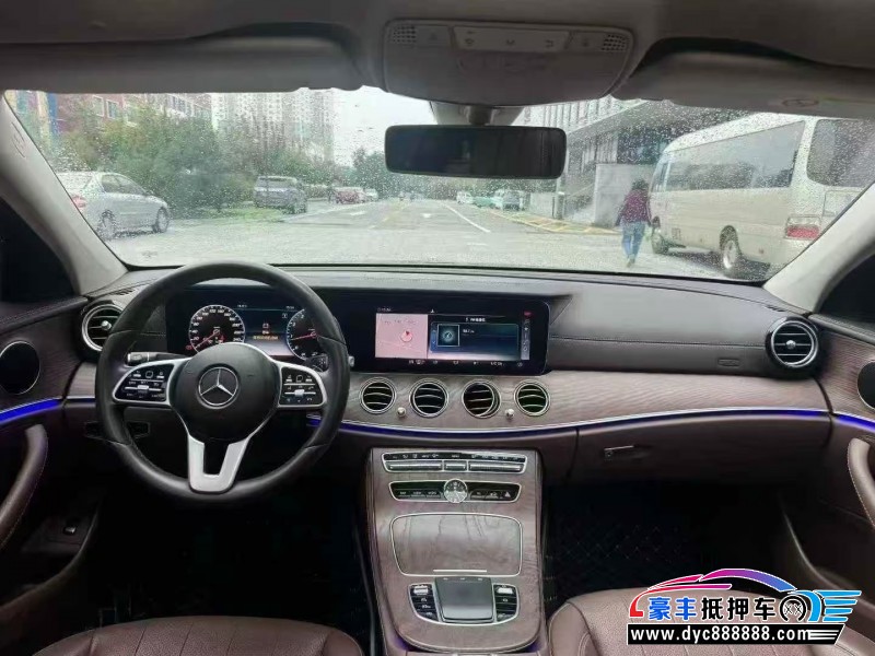 19年奔驰E轿车抵押车出售